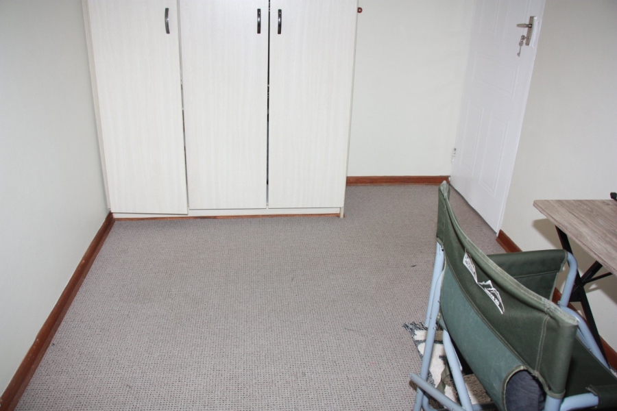 2 Bedroom Property for Sale in Hillside Free State